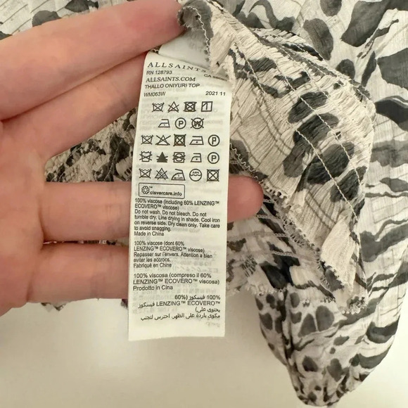 NWOT AllSaints Thallo Oniyuri Ruffle Smocked Top - Striped Patterned Blouse - Picture 3 of 11